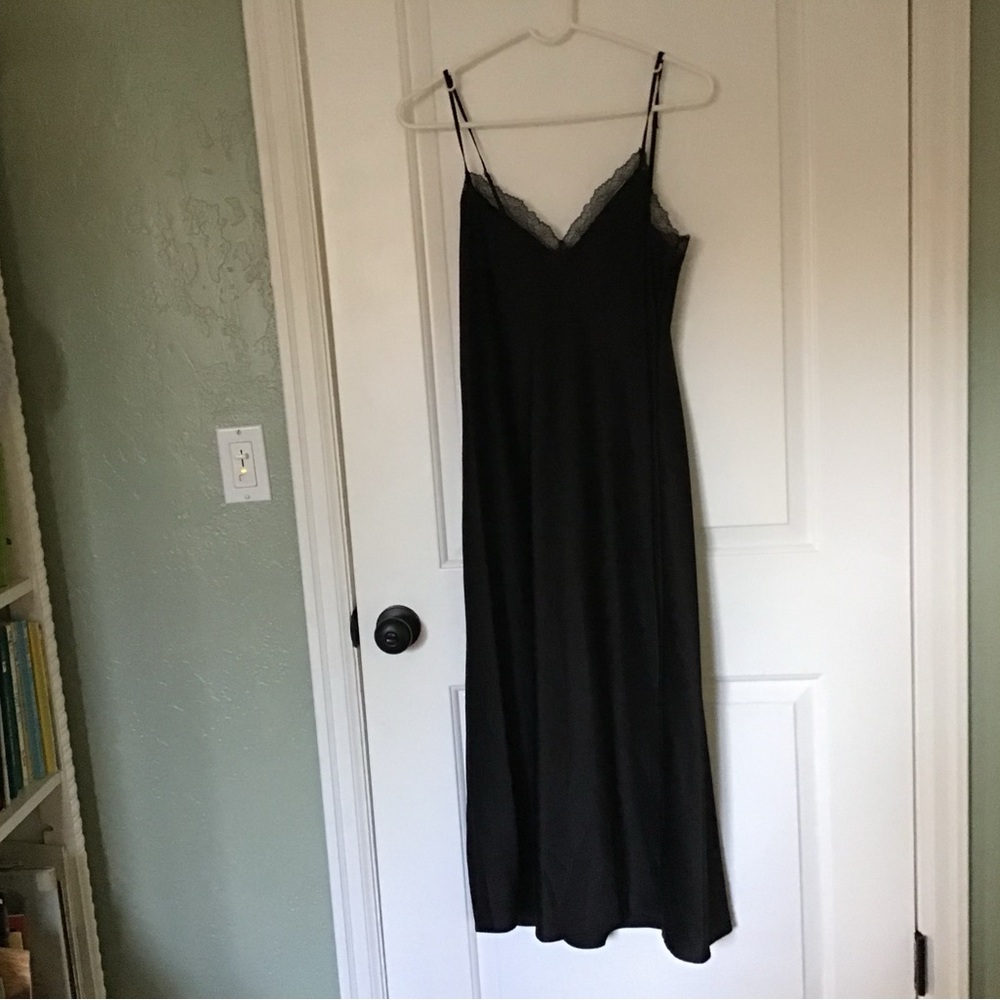 Elegant Black Lace Trim Nightgown
